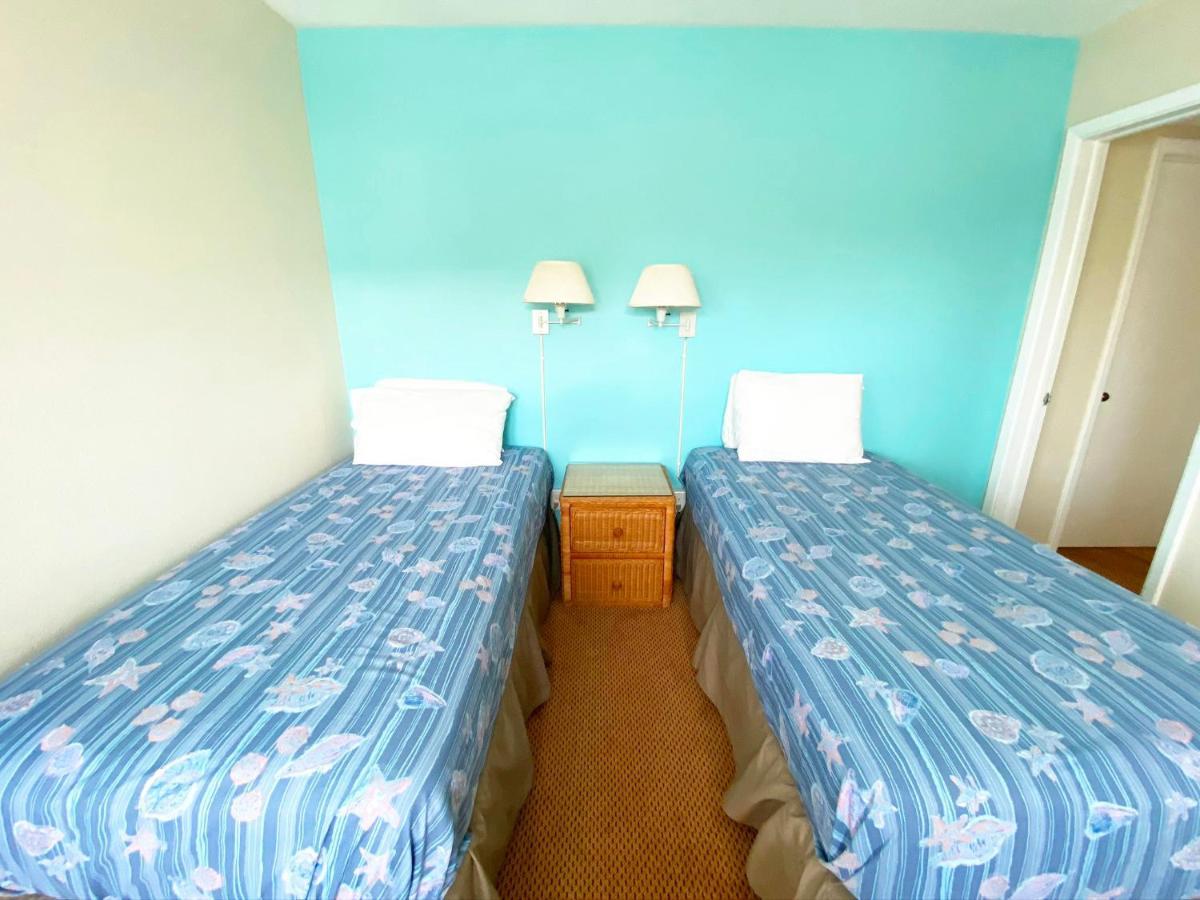 Camelot By The Sea Aparthotel Tierra Verde Exterior photo